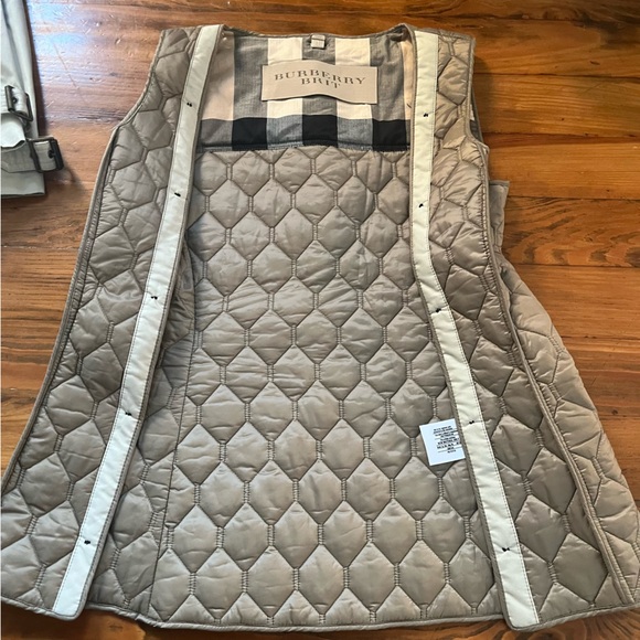 Burberry Brit Reymoor Quilted Vest Liner Removable Hooded Check Trench in size 8 - Picture 7 of 17